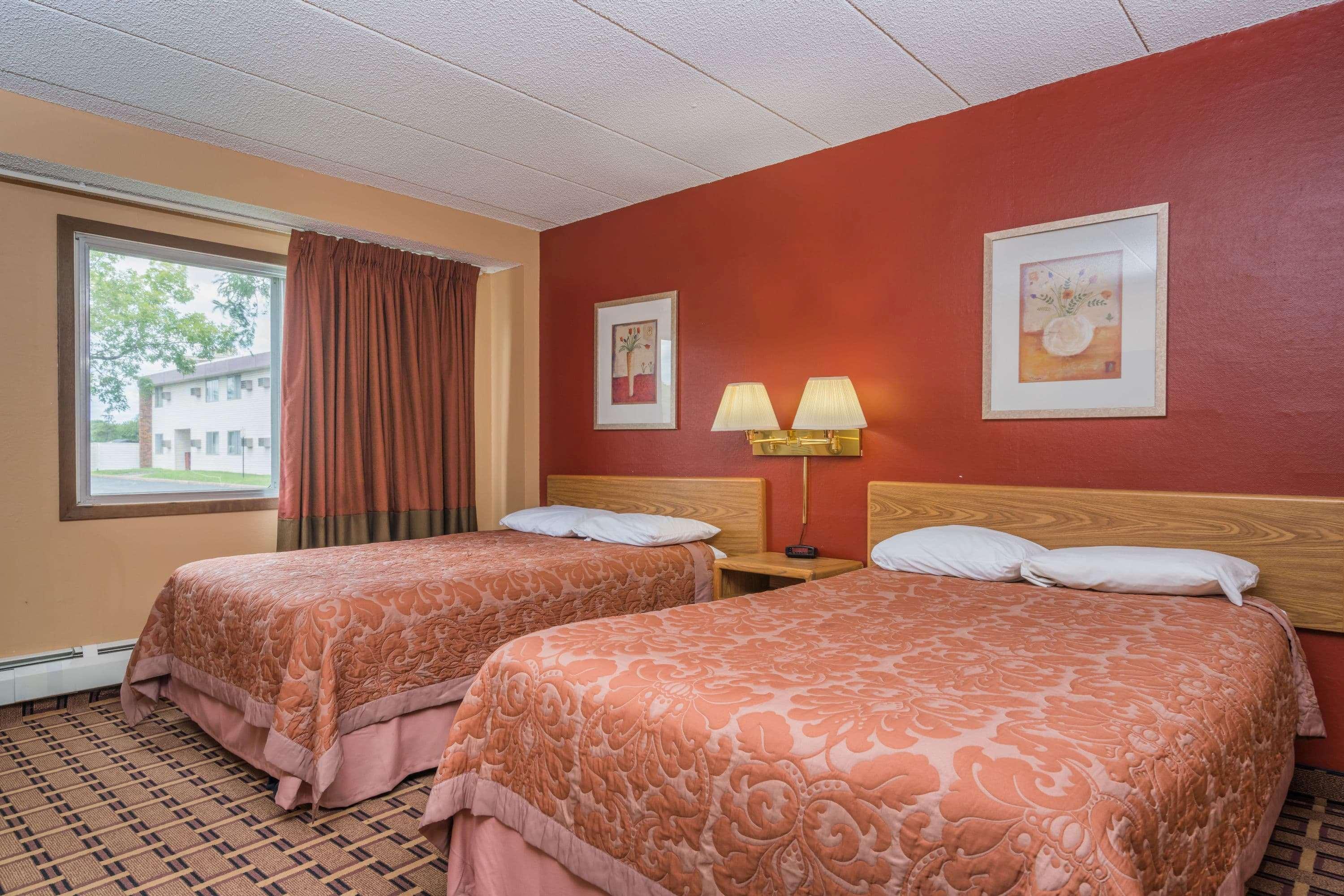 Super 8 By Wyndham Brooklyn Center/Mpls Hotel Екстериор снимка